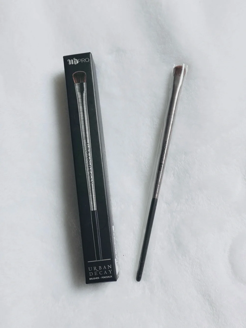 Urban Decay PRO MOONDUST BRUSH - E-210 - NIB